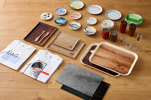 素材・形状を問わず 多色プリントに対応